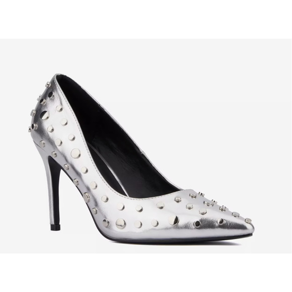 NEW TORGEIS SILVER STUDDED ZOELLE STILETTO HIGH HEELS SHOES SZ 9 - Picture 4 of 8